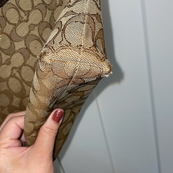 Coach | Signature shoulder crossbody canvas bag - Picture 7 of 16